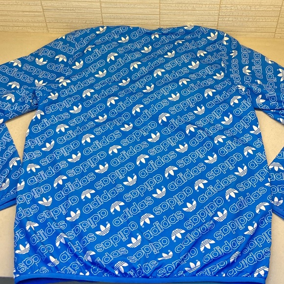 ADIDAS 💙 Trefoil Logo Hooded Windbreaker - Picture 6 of 9